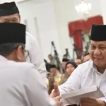 Serahkan Zakat, Prabowo Apresiasi Peran Baznas Untuk Palestina dan Timur Tengah