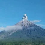 Gunung Semeru Erupsi, Kolom Letusan Capai 900 Meter di Atas Puncak