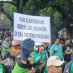 Unjuk Rasa, Seribu OJOL Lebih Padati Jalan Medan Merdeka Selatan