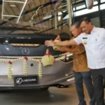 Ahmad Luthfi Lepas Ekspor Bus Perdana Karoseri Laksana ke Sri Lanka