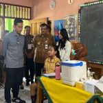 Wapres Gibran Tinjau Cek Kesehatan dan Imunisasi Siswa di Salatiga