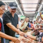 Gubernur Luthfi Blusukan Pasar Gede Solo, Belanja Sekaligus Memastikan Harga Terkendali Jelang Lebaran