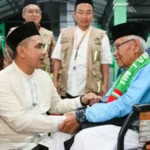 Taj Yasin Lepas Kloter Pertama Haji 2026 dari Embarkasi Solo, Jateng Berangkatkan 34.122 Jemaah