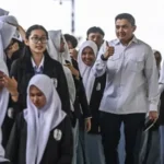 Seskab: Wacana Pemotongan Gaji Menteri Masih Dibahas