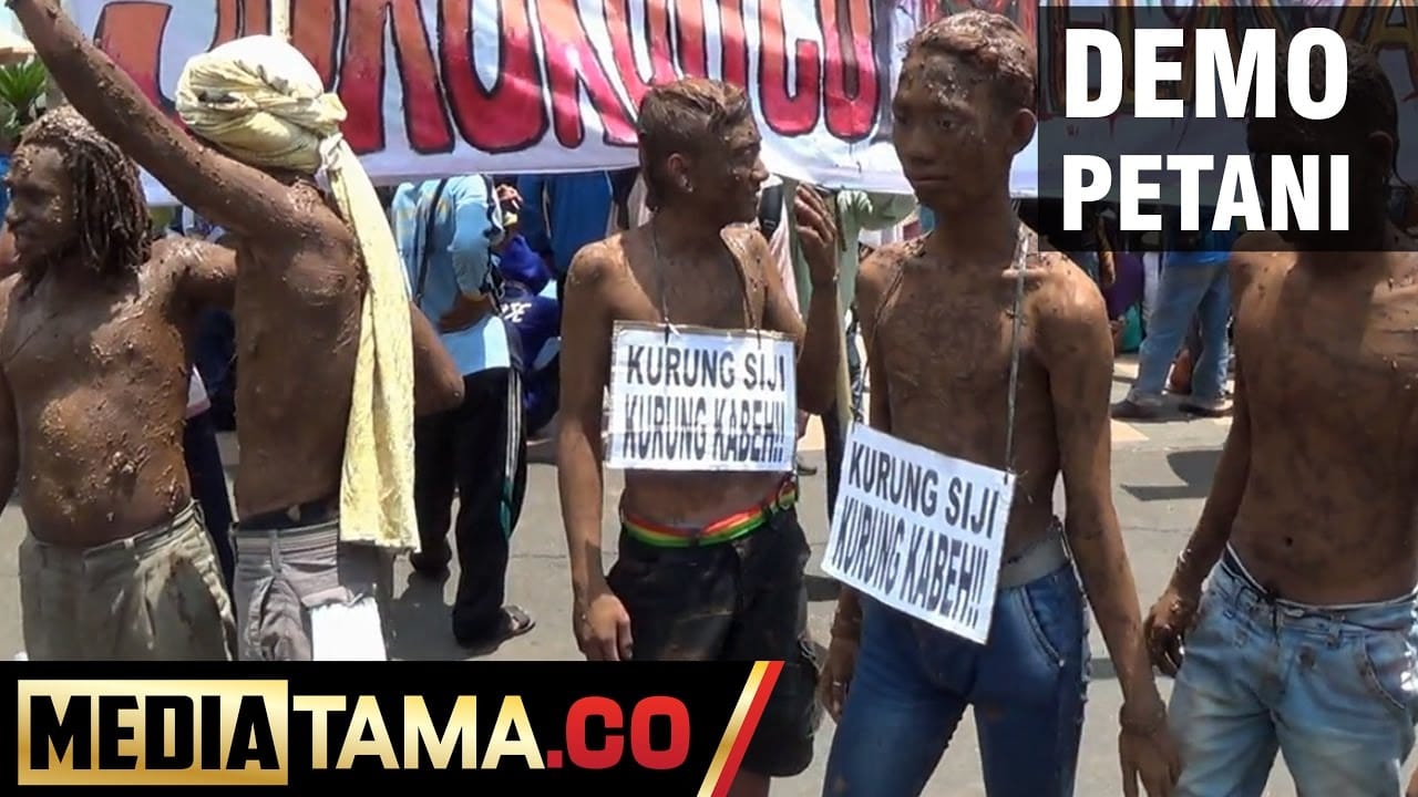 VIDEO: Aksi Demo Petani Kendal, Tuntut Pembebasan Tiga Orang Rekanya yang Ditahan