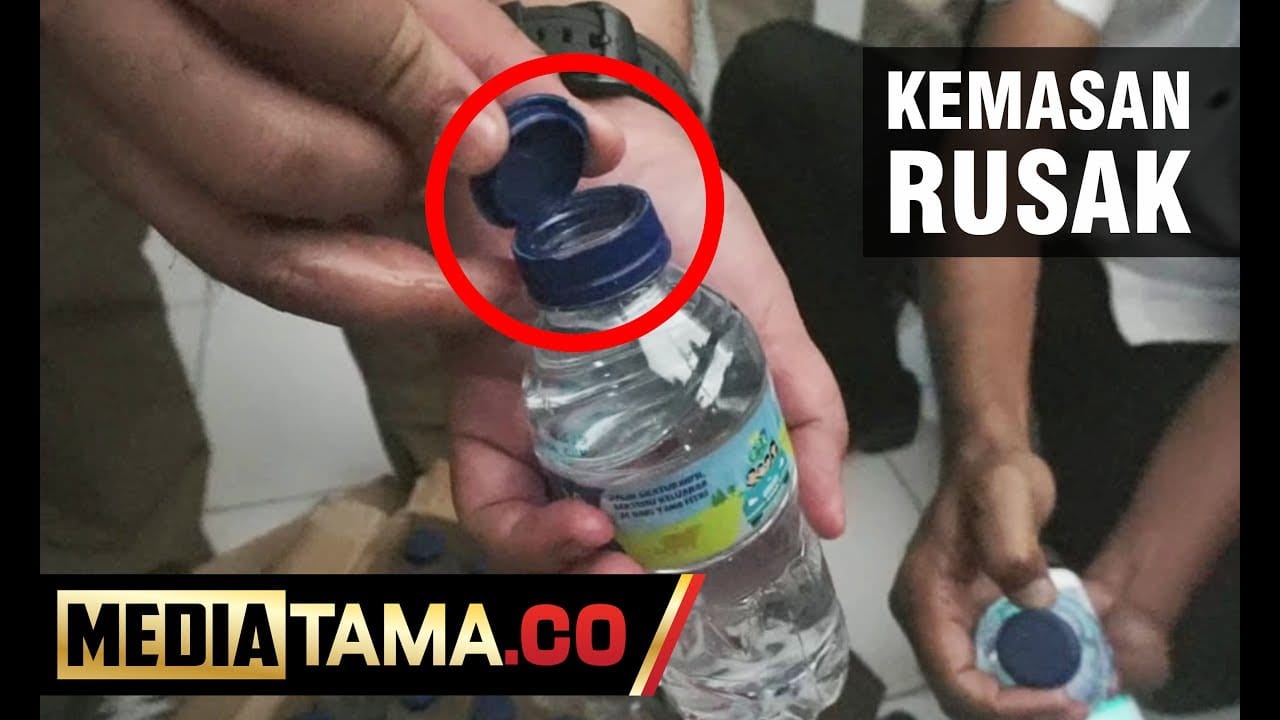 VIDEO: Polrestabes Semarang Sita Ratusan Botol Air Mineral Kemasan Rusak