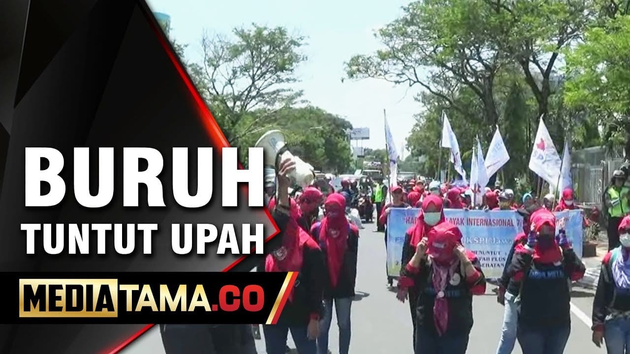 VIDEO: Gelar Aksi Long March, Ratusan Buruh di Semarang Tuntut Upah Naik
