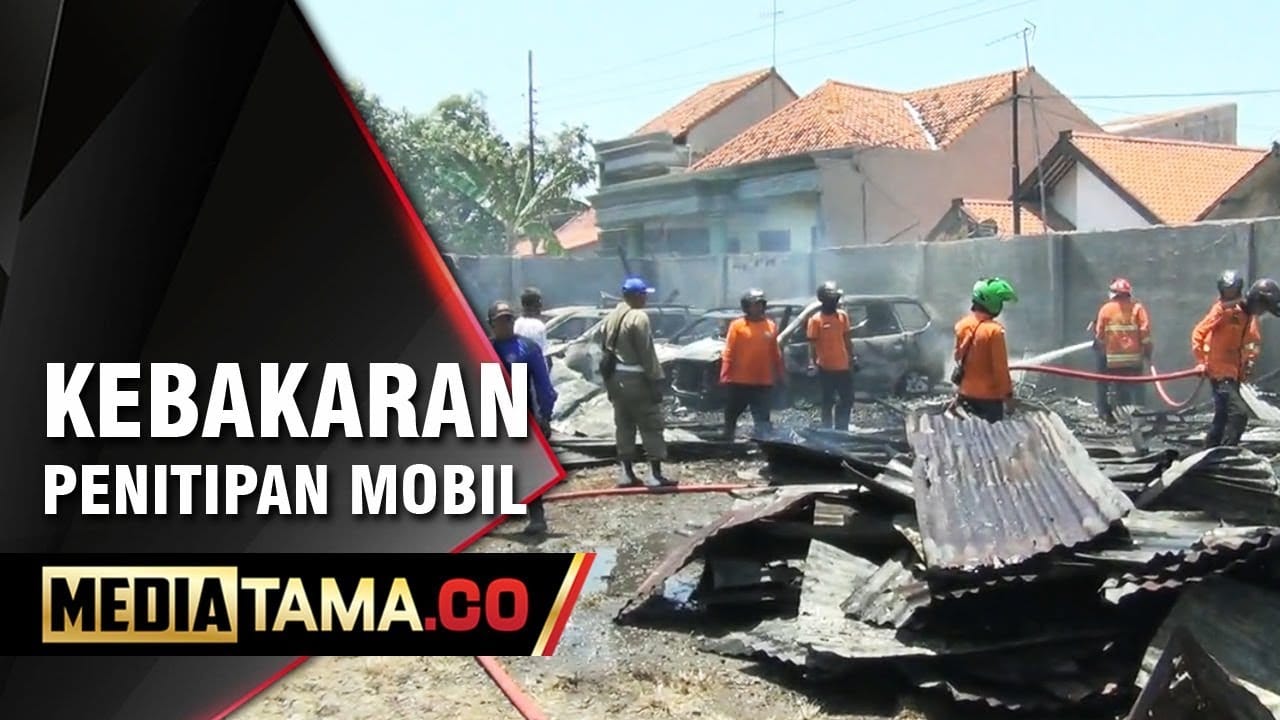 VIDEO: Gudang Penyimpanan Mobil di Pekalongan Ludes Terbakar