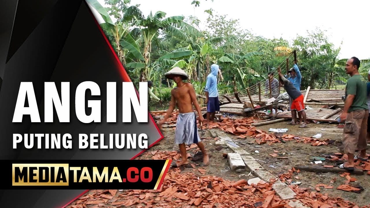 VIDEO: Puting Beliung Terjang Puluhan Rumah di Grobogan
