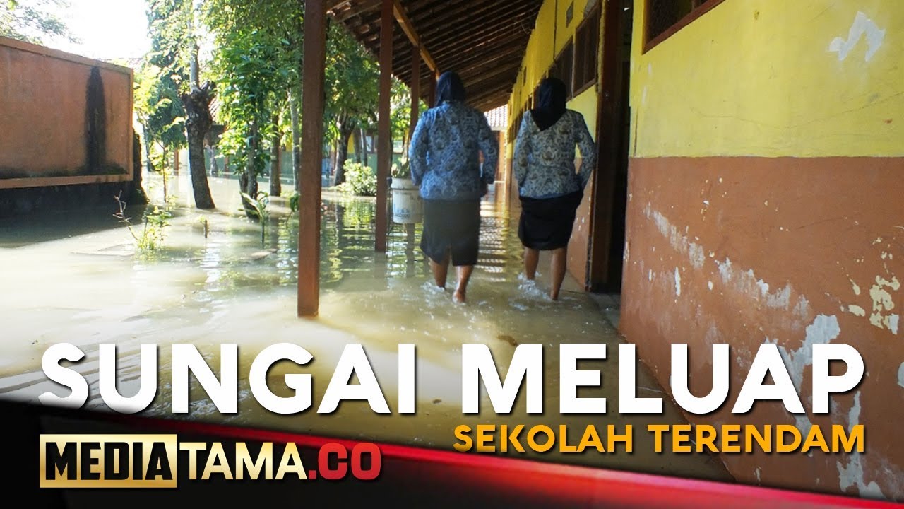 VIDEO: Sungai Meluap, SD di Grobogan Terendam Banjir